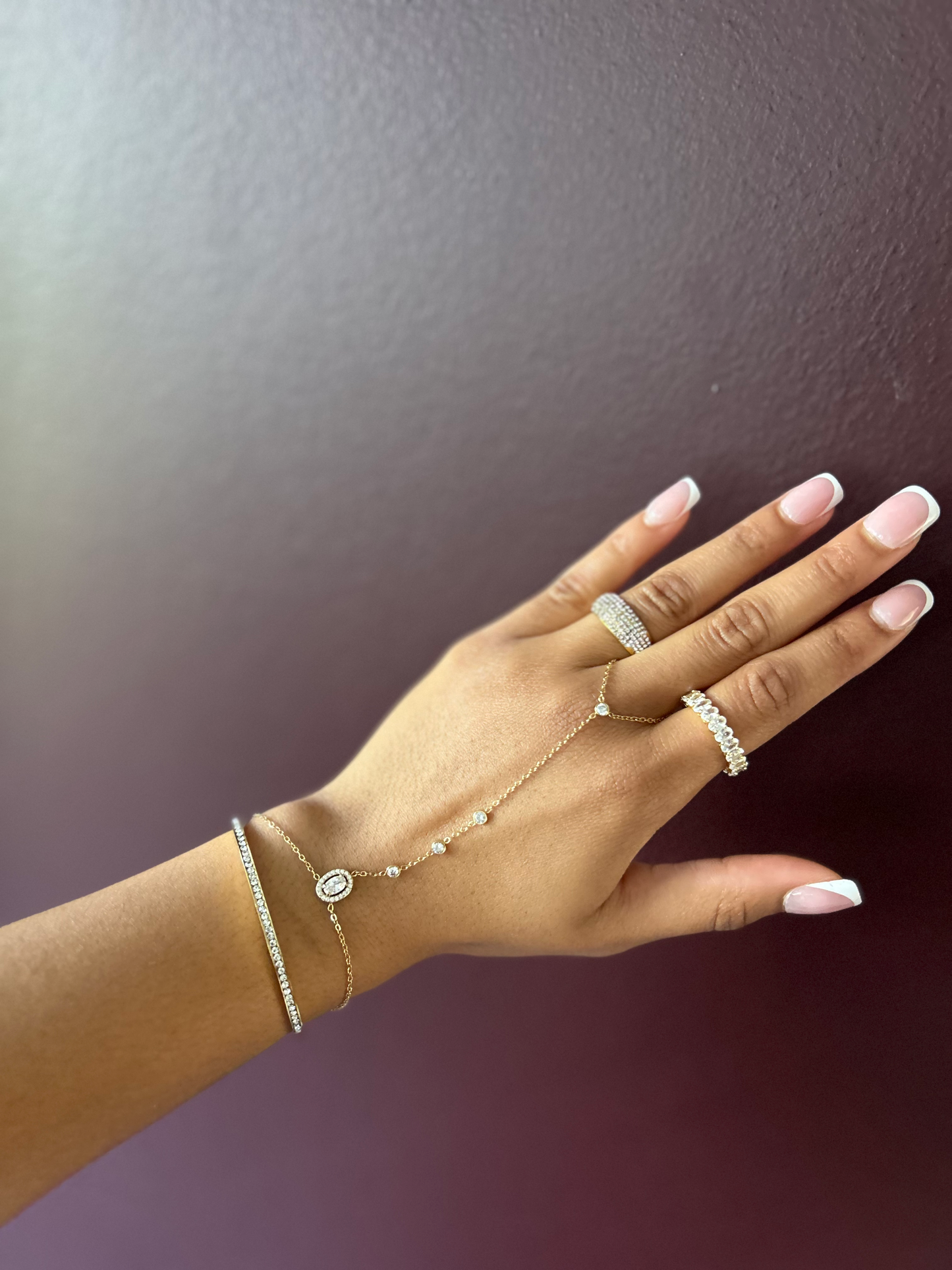 Nadiah Hand Chain