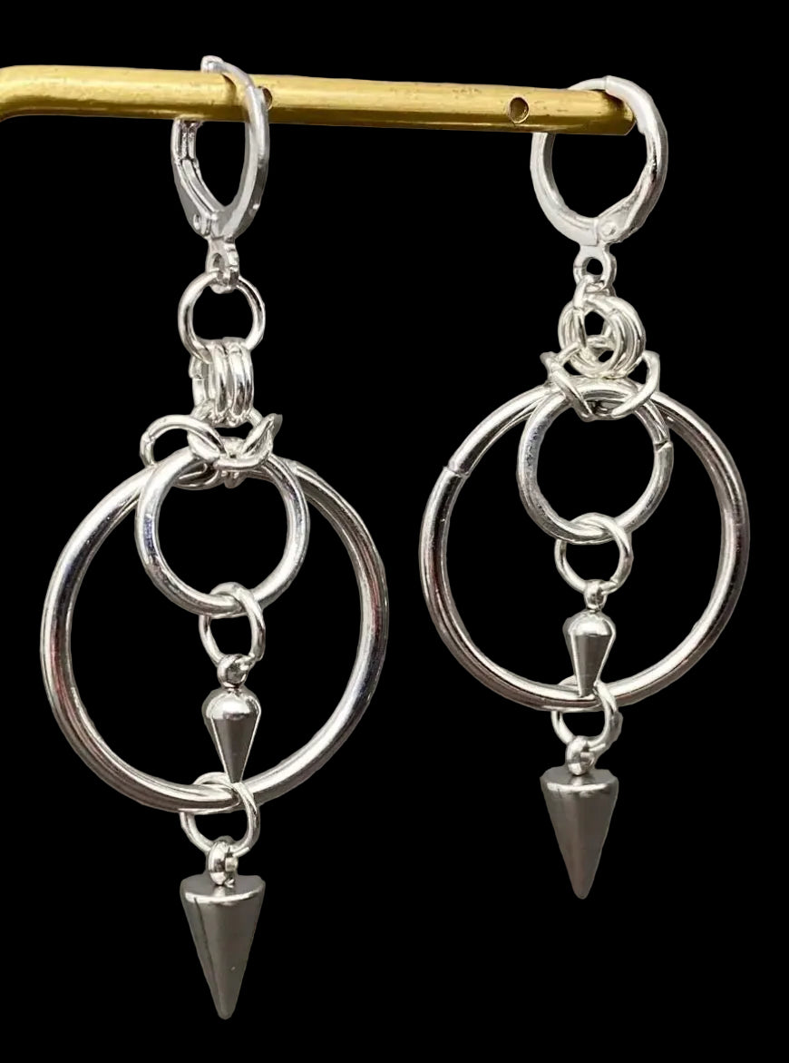Dagger Hoop