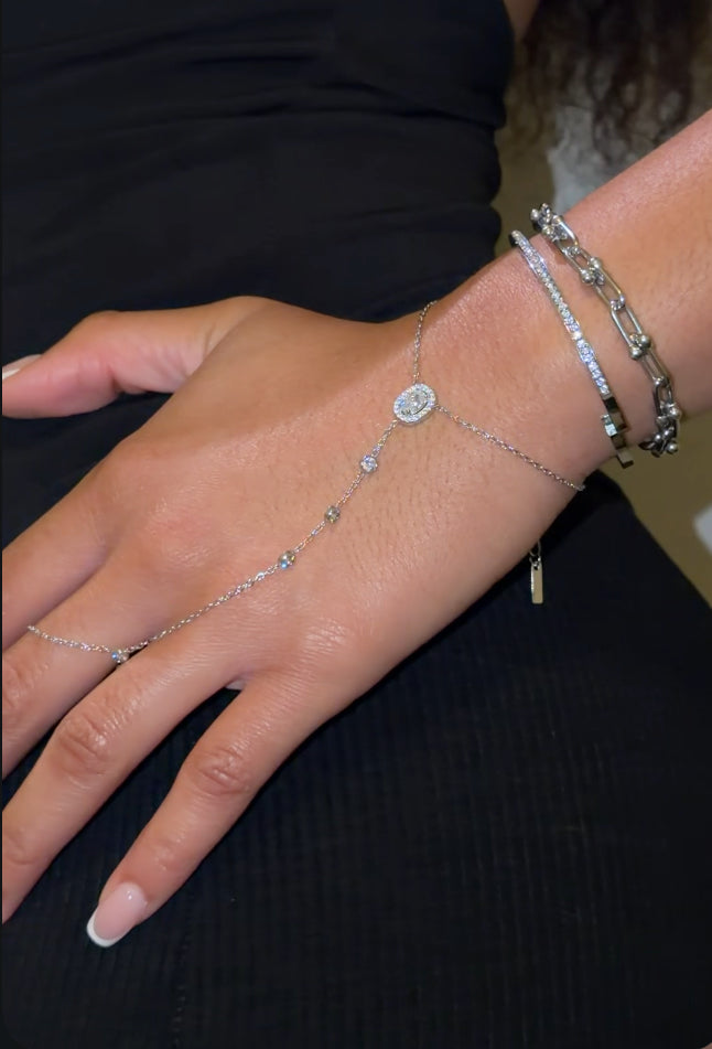 Nadiah Hand Chain