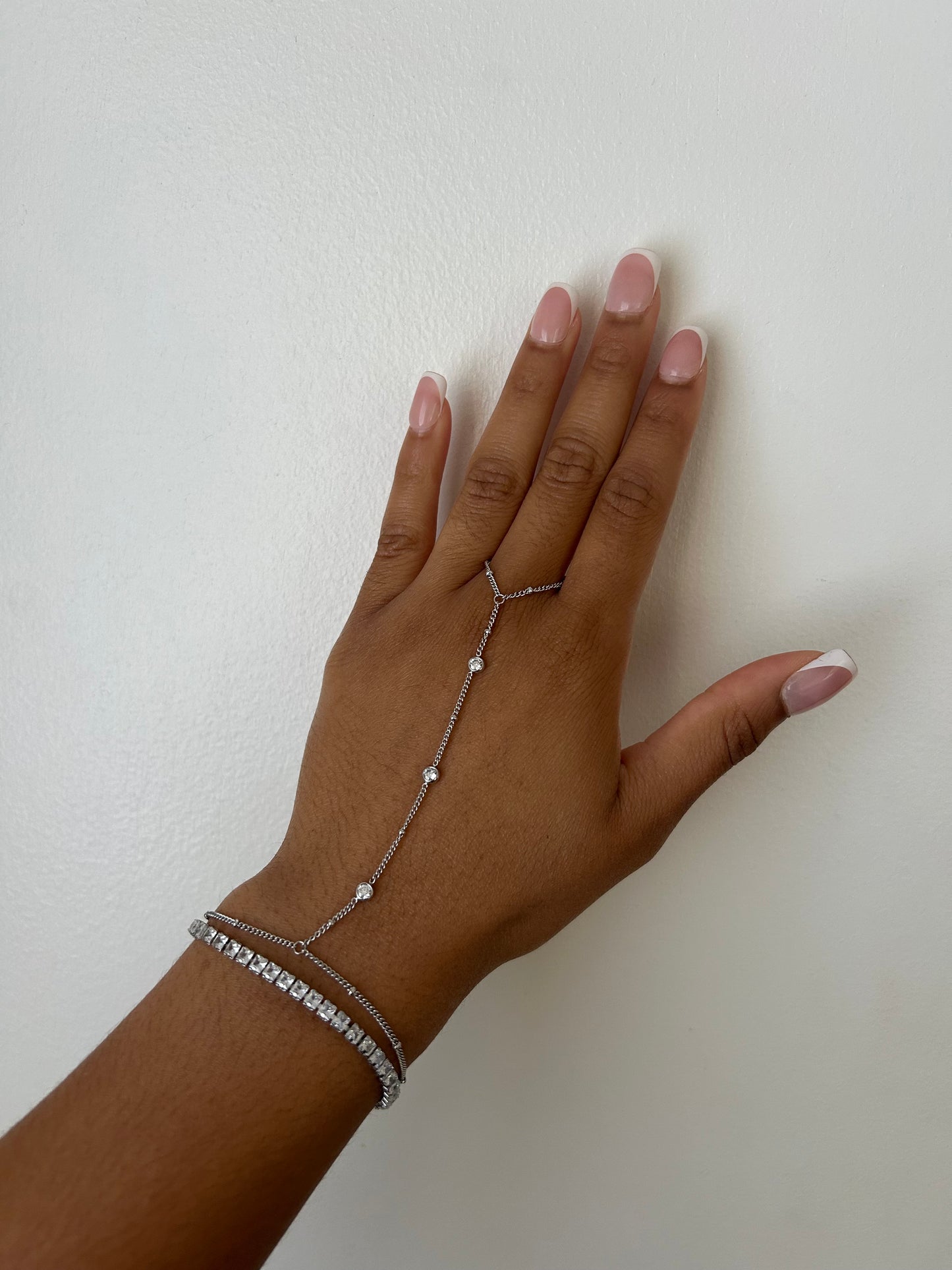 Sienna Hand Chain