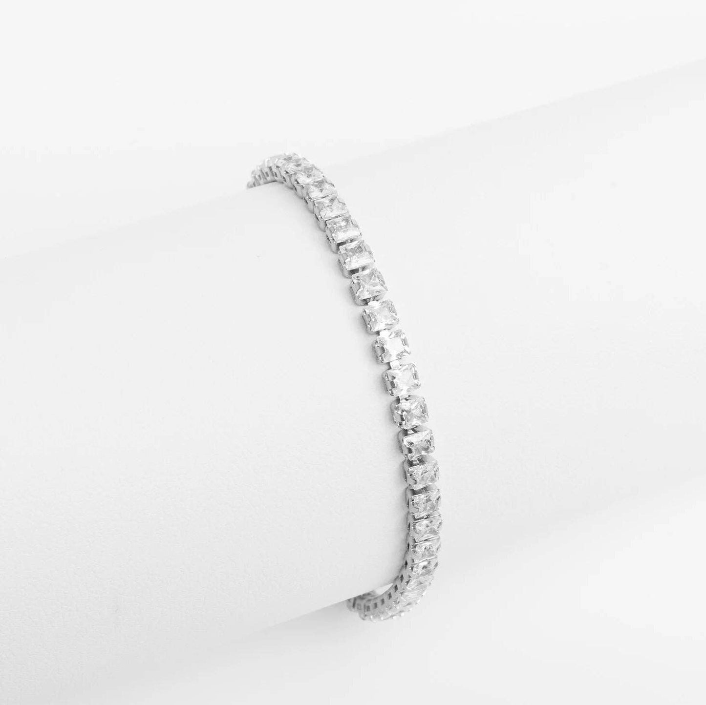 Emerald Tennis Chain Bracelet